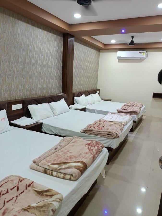 Green Leaf Hotel Ujjain Exterior foto