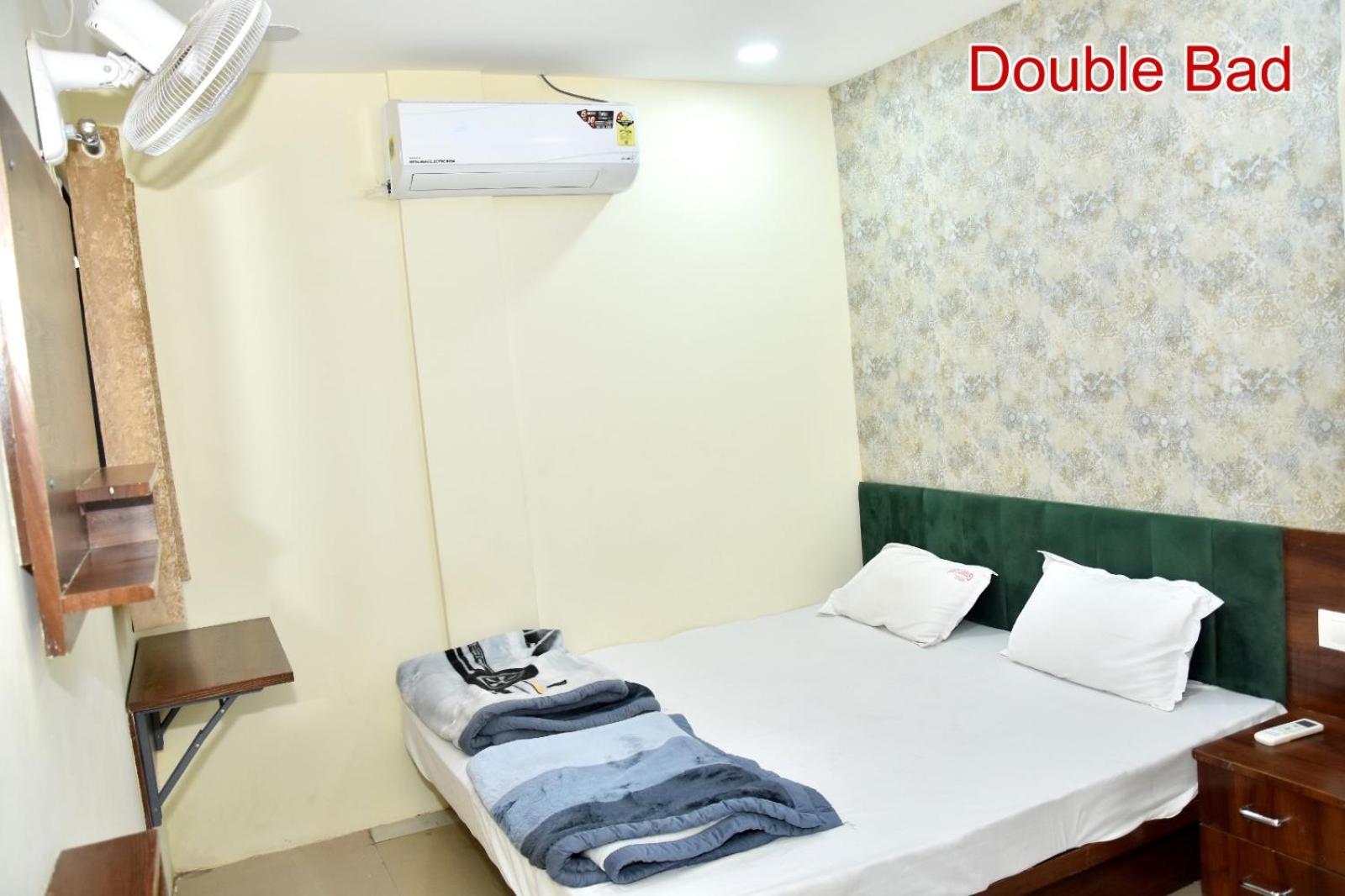 Green Leaf Hotel Ujjain Exterior foto