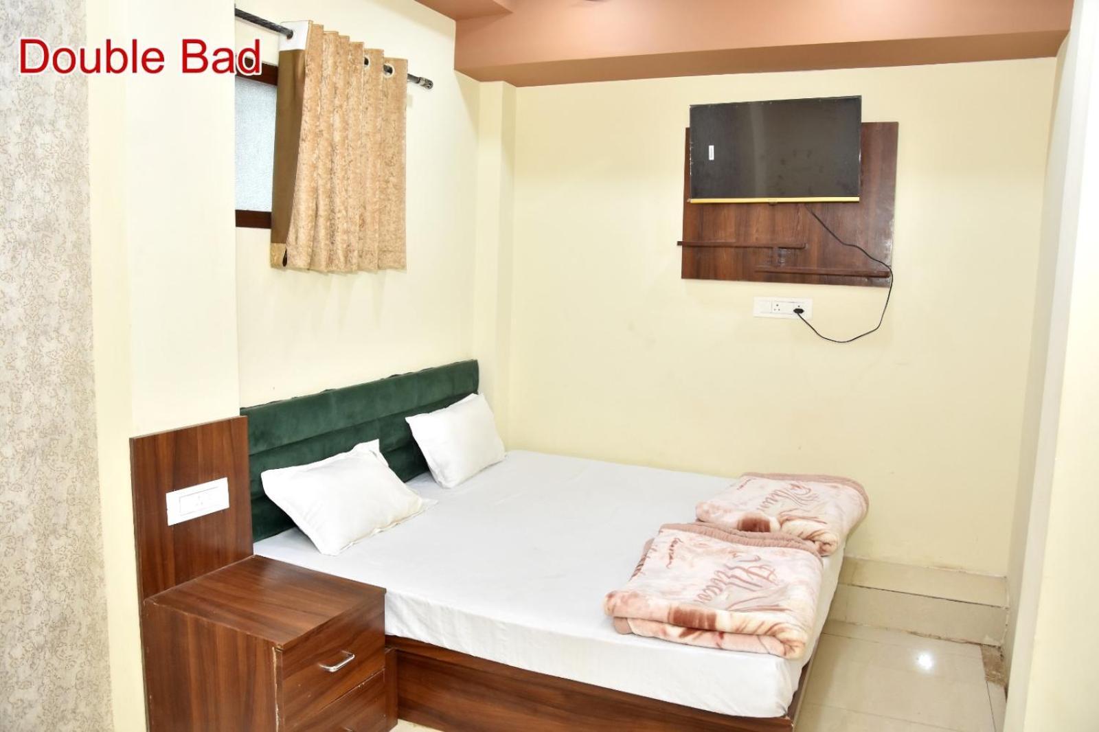 Green Leaf Hotel Ujjain Exterior foto