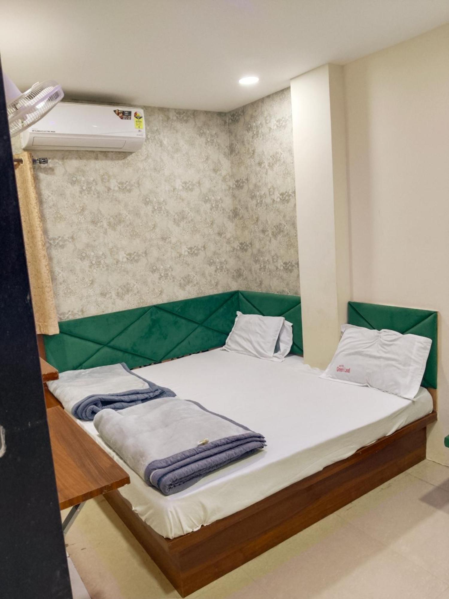 Green Leaf Hotel Ujjain Exterior foto